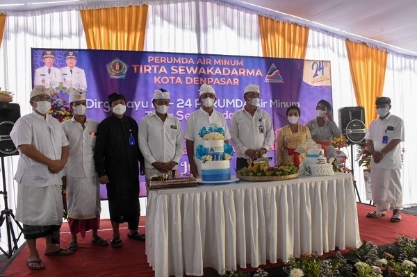Perumda Air Minum Tirta Sewakadarma Kota Denpasar Peringati HUT ke-24 Tahun, Terus Berinovasi, Bangkit Bersama, Dengan Hati Melayani Secara Berkesinambungan