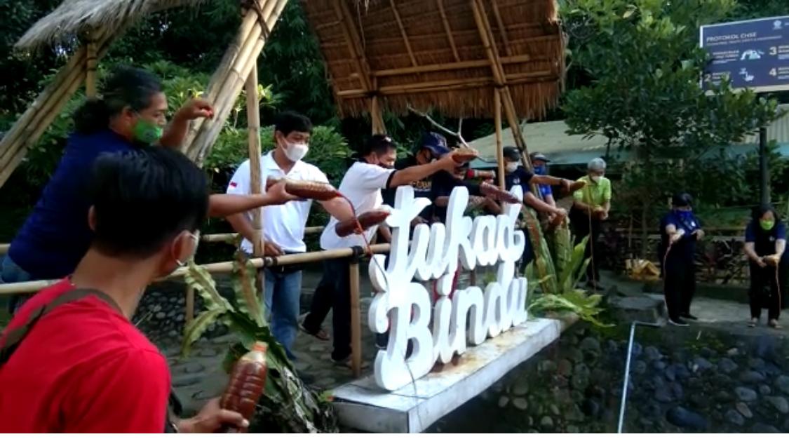 Jernihkan Air dan Hilangkah Bau, Tukad Bindu Dituangi Eco Enzyme