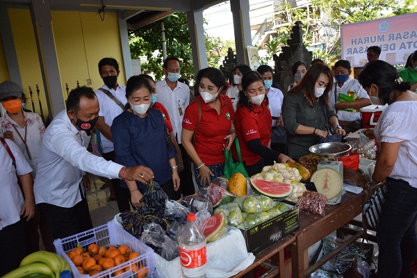 Pasar Murah Di Denpasar Libatkan Komunitas Binaan PKK.