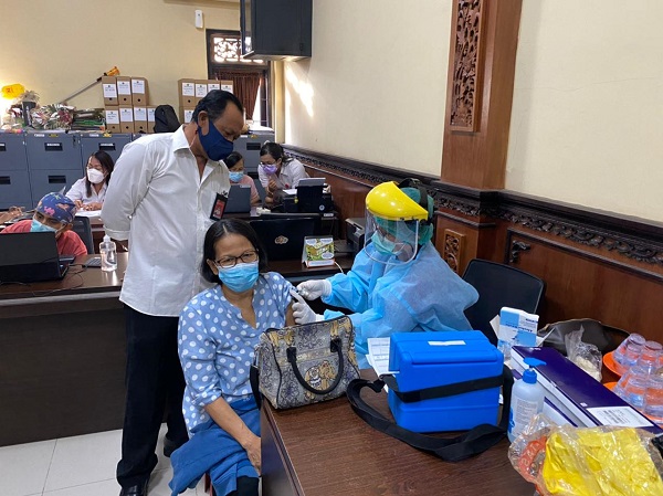 Update Terbaru ! Jadwal Lengkap Vaksin Bulan Juli Di Kota Denpasar