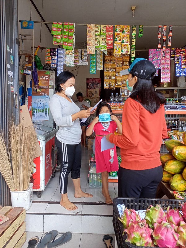 Kelurahan Tonja Rutin Laksanakan Pematauan Prokes Kepada Pelaku Usaha Di Wilayahnya