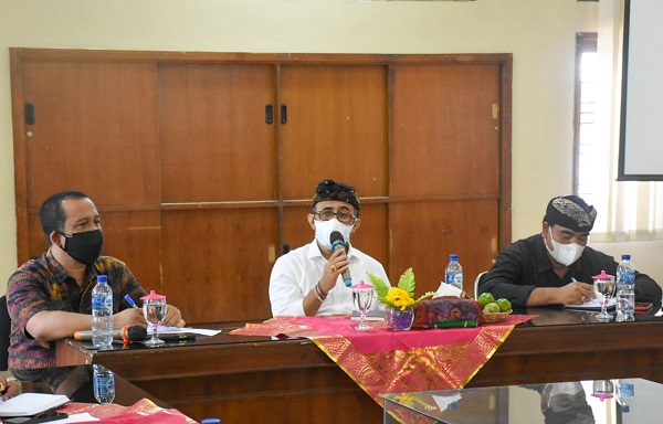 Walikota Jaya Negara Gugah Semangat Satgas Covid-19 Desa/Lurah di Kecamatan Denbar