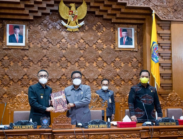 Seluruh Fraksi Setujui Penetapan Ranperda RTRW Kota Denpasar Tahun 2021-2041