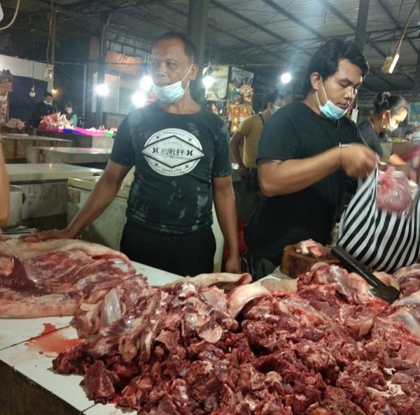 Distan Denpasar Cek Kesehatan Daging Jelang Penampahan Galungan