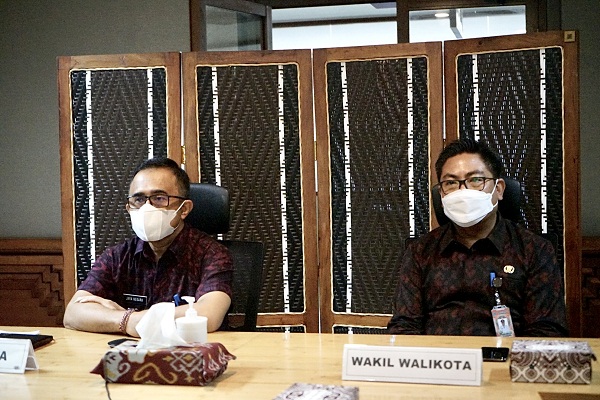 Walikota Jaya Negara dan Wawali Arya Wibawa Pimpin Rakor Infrastruktur Gedung Sekolah Dasar di Kota Denpasar Tahun 2021