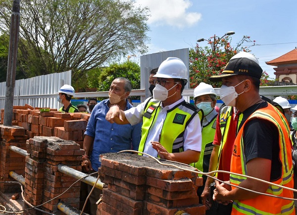 Wawali Arya Wibawa Cek Proyek Fisik di Denpasar