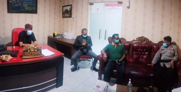 Antrean Gerai Mie di  Peguyangan Ditertibkan Lantaran Berkerumun dan Abaikan Prokes