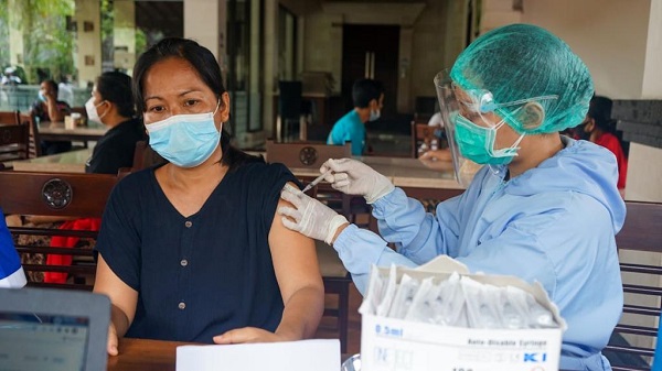 Jaya Wibawa Rutin Lakukan Peninjauan, Pemkot Maksimalkan Vaksinasi Menuju Sanur Zona Hijau 