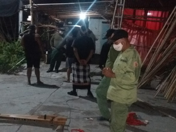 Bunyikan Musik Keras Tengah Malam