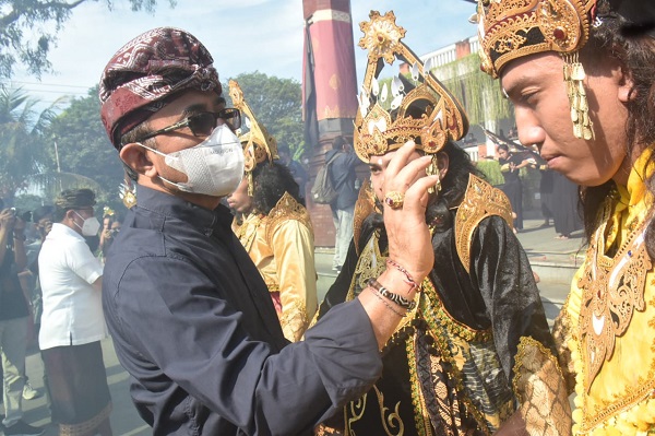 Jaya Negara Buka Hari Tari Sedunia Ekspresikan Vasudhaiva Kutumbakam, Siap Jadi Event Tahunan Denpasar 