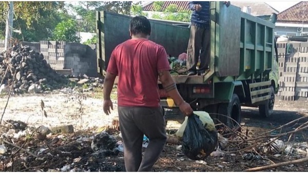 DLHK Kota Denpasar Sigap Tangani Keluhan Warga Terkait Pembuangan dan Pembakaran Sampah Di Padangsambian Kaja.