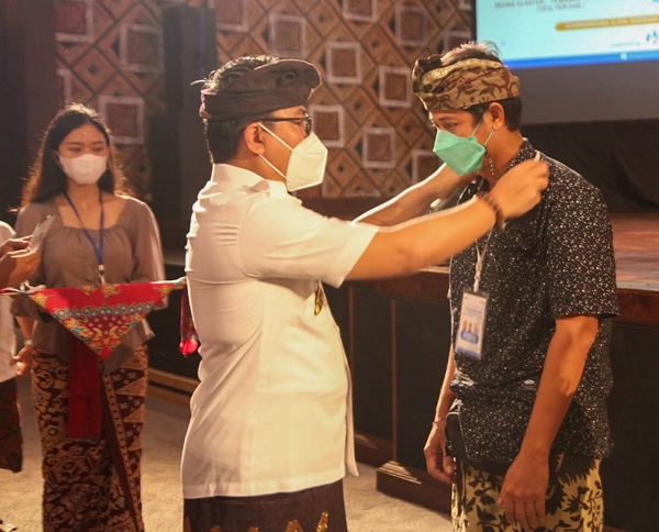 Wawali Arya Wibawa Buka Kegiatan Sertifikasi Profesi Pelaku Pariwisata