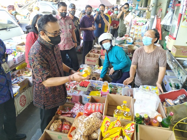 Wali Kota Jaya Negara Pantau Harga Bapok di Pasar Kreneng