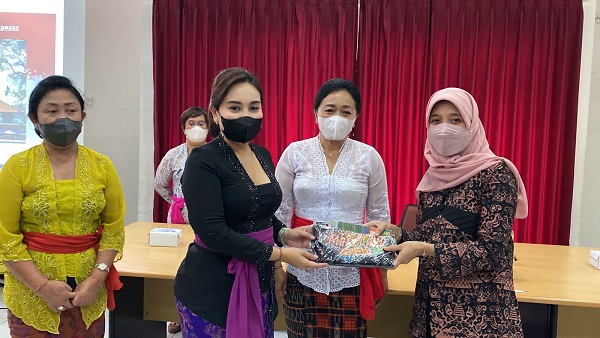 Ny. Antari Jaya Negara Terima Kunjungan Rombongan Kabupaten Magelang di Pusat Layanan Disabilitas