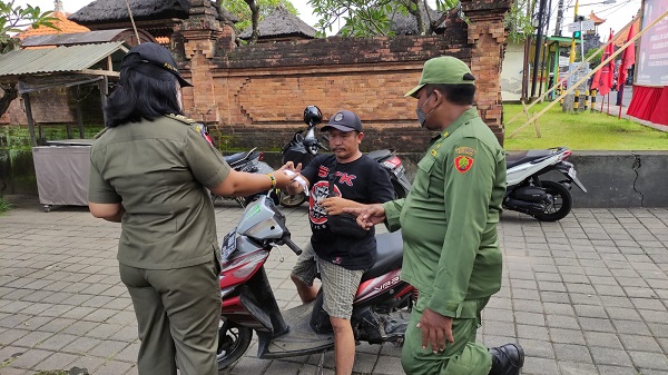Tekan Penularan Covid 19 Melonjak, Tim Yustisi Denpasar Gencarkan Penertiban Prokes.