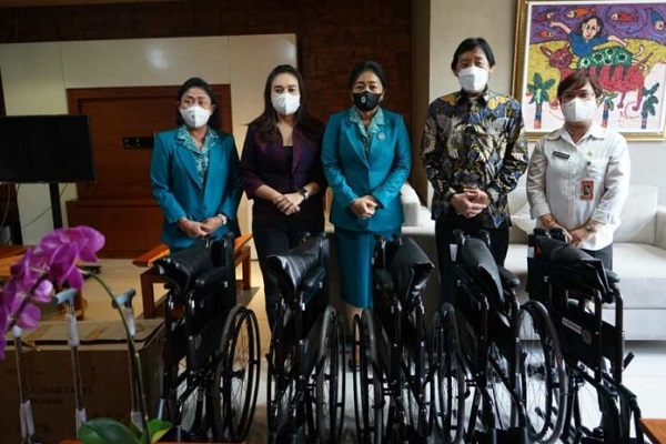 K3S Kota Denpasar Kembali Terima CSR Kursi Roda dan Tongkat Kaki 4 Dari Sanidata Group. Segera Disalurkan Kepada Masyarakat.