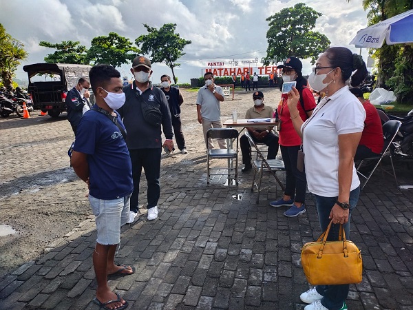Tim Yustisi Kota Denpasar Bina 2 Orang Pelanggar Prokes