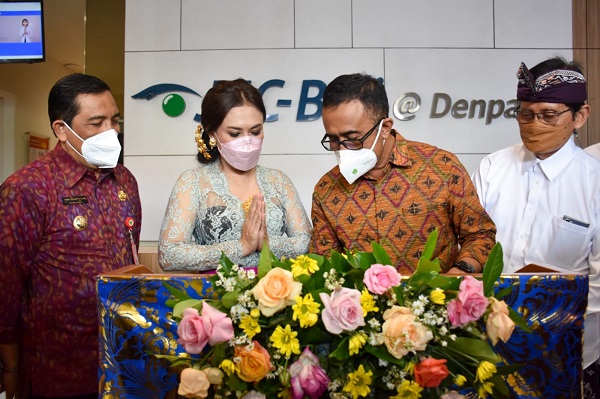 Walikota Jaya Negara Resmikan Klinik Utama Mata JEC-Bali @Denpasar