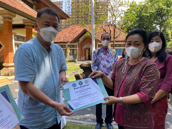 Penandatangan MoU Bunda PAUD Kota Denpasar dan Himpsi Bali Bentuk Kerja Sama Terkait Pola Asuh Anak Usia Dini