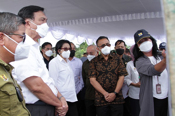 Pastikan Pengelolaan Sampah Yang Lebih Baik di Denpasar Menko Marves Luhut Binsar Pandjaitan Kunjungi Rencana Pembangunan TPST di Padangsambian Kaja
