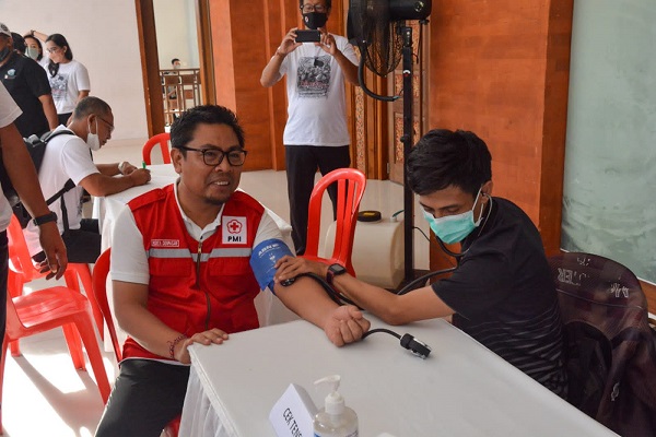 Sinergitas Pemkot Denpasar Gelar Donor Darah Serangkaian Bulan Bung Karno IV