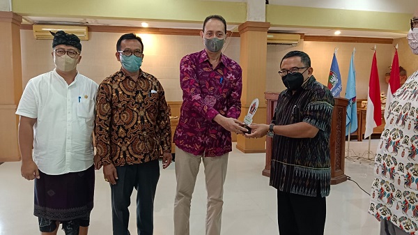 Dekopinda Kota Denpasar Gelar Seminar Nasional Sosialisasi Lembaga Penjaminan Simpanan "Amankah Menabung di Bank"