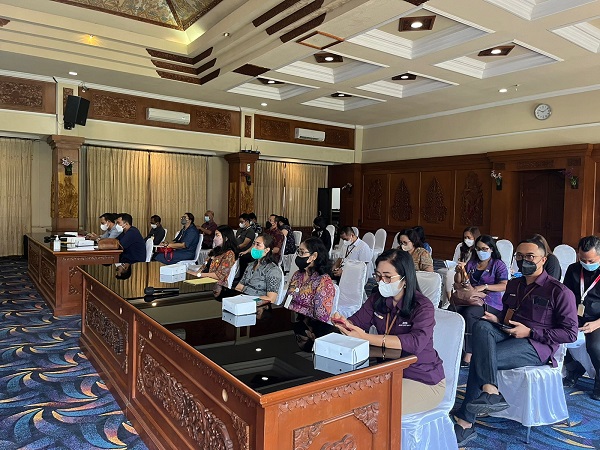 Pemkot Gelar Rapat Evaluasi KUR, Pastikan Kemudahan Akses Permodalan UMKM Denpasar di Masa Pandemi