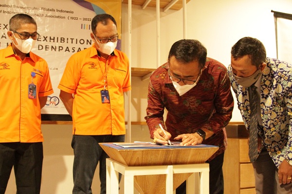 Jaya Negara Buka 6th Denpasar Philately Exhibition