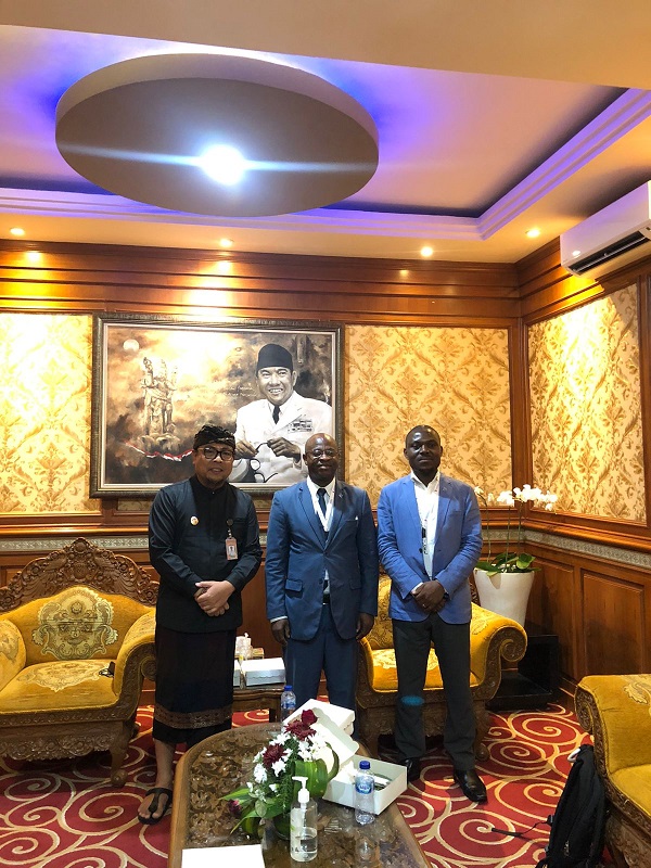 Wawali Arya Wibawa Terima Kunjungan Mayor Of Bukavu, Bilubi Ulengabo Meschac. Bahas Masalah Penanganan Sampah.