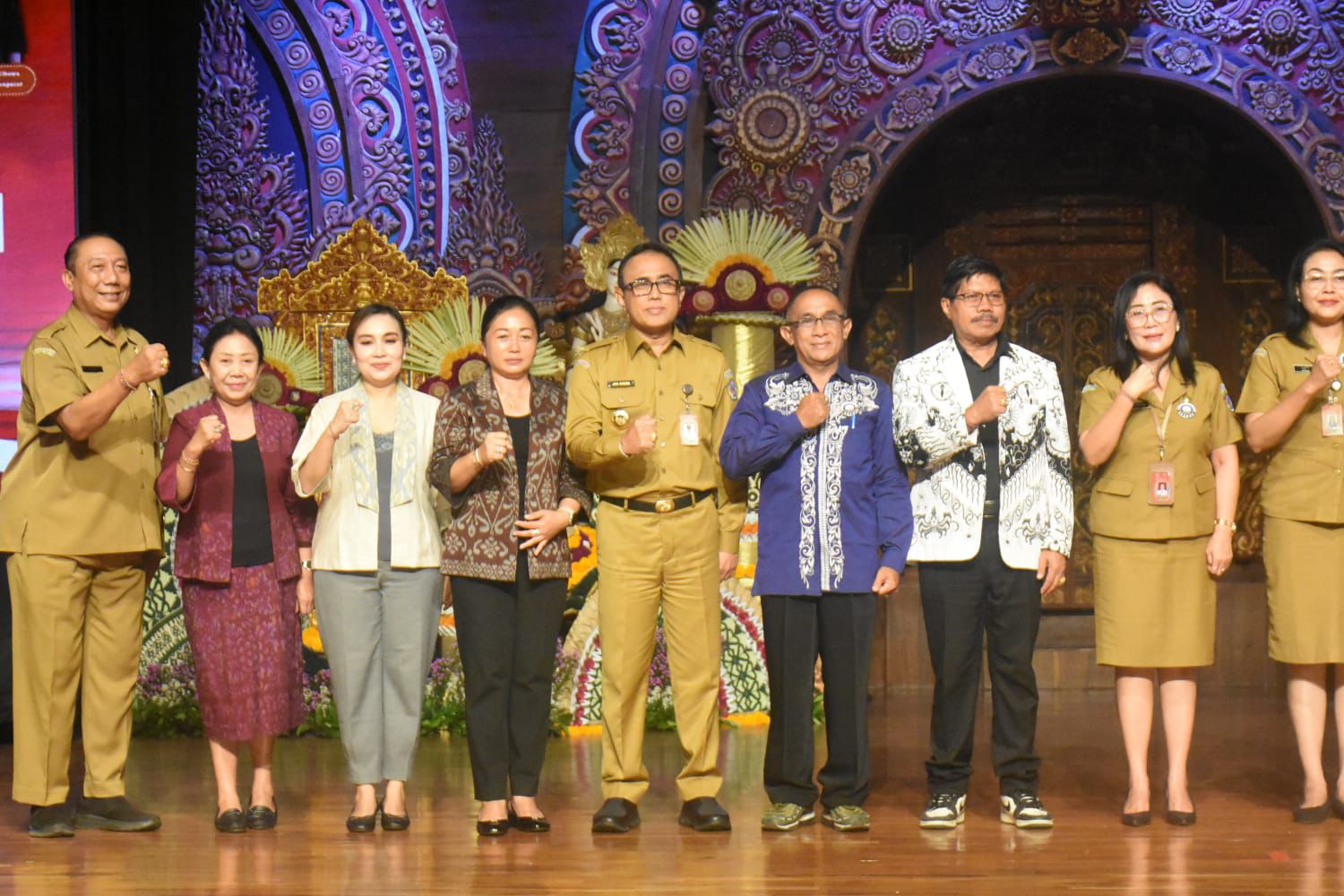 Walikota Jaya Negara Kukuhkan Tim Satgas Perlindungan Guru dan Tenaga Kependidikan Kota Denpasar