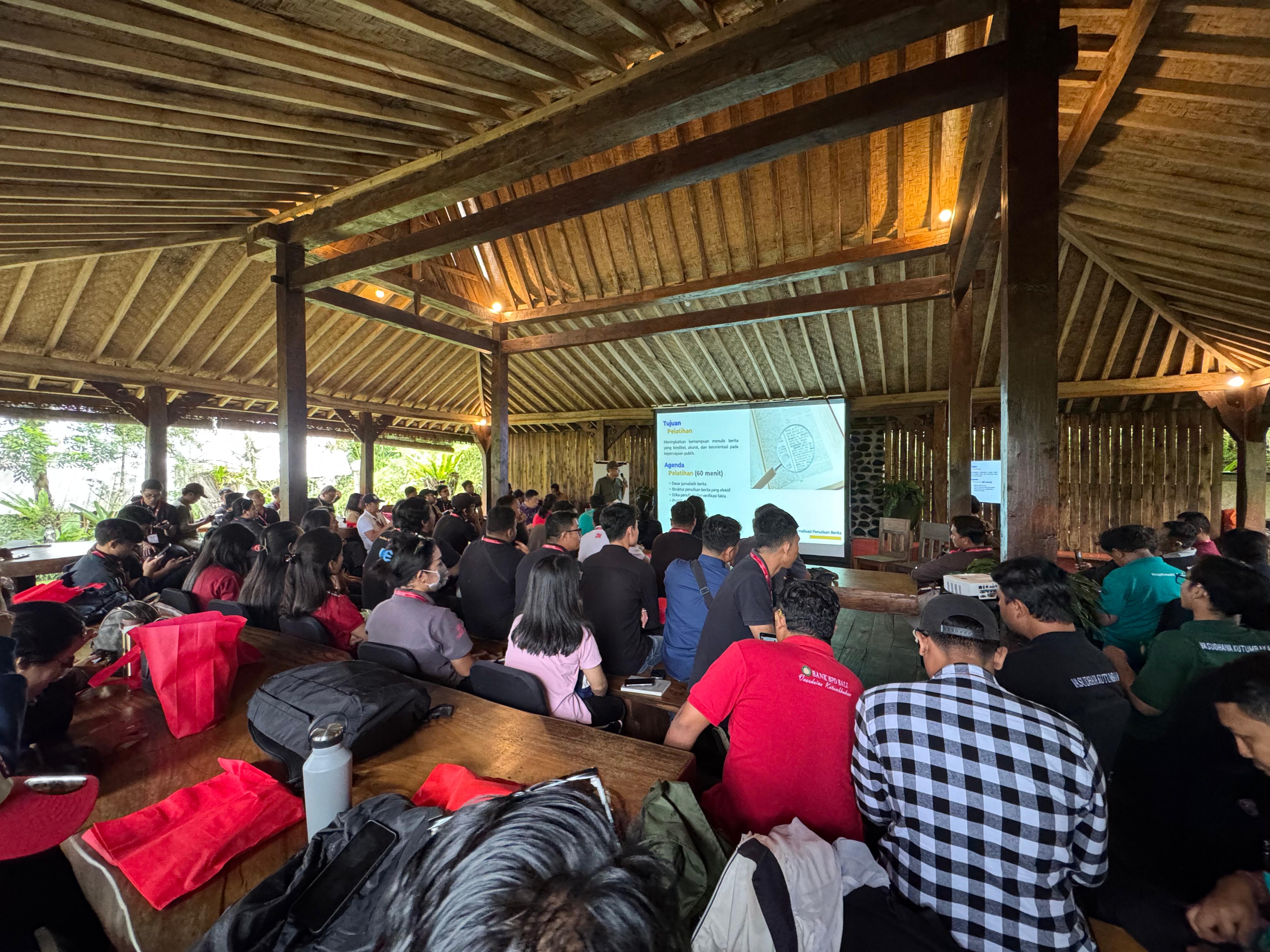 FGD Media Denpasar Keren: Pemerintah Siapkan SDM Digital yang Adaptif