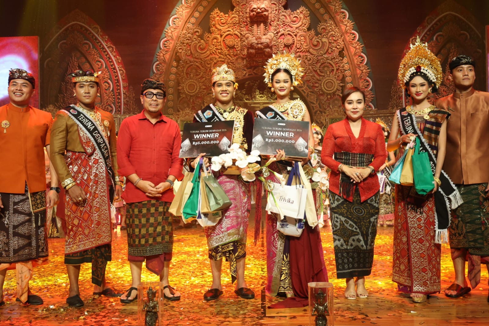 Dari Grand Final Pemilihan TTD 2026 Kadek Refan Resepiyan Artadhi dan Wayan Inggi Pratiwi Sukses Sabet Gelar Teruna-Teruni Denpasar 2026 