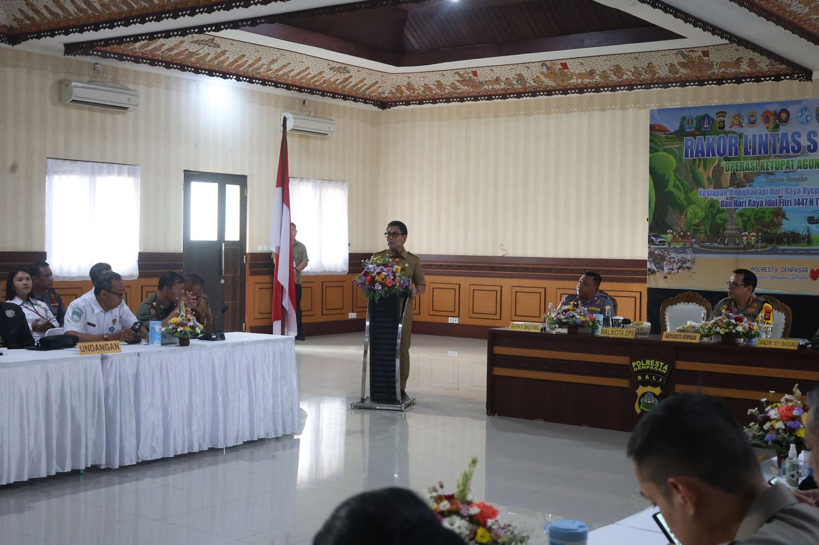 Wawali Arya Wibawa Hadiri Rakor Lintas Sektor Ketupat Agung Untuk Kesiapan Pengamanan Hari Raya Nyepi dan Hari Raya Idul Fitri 