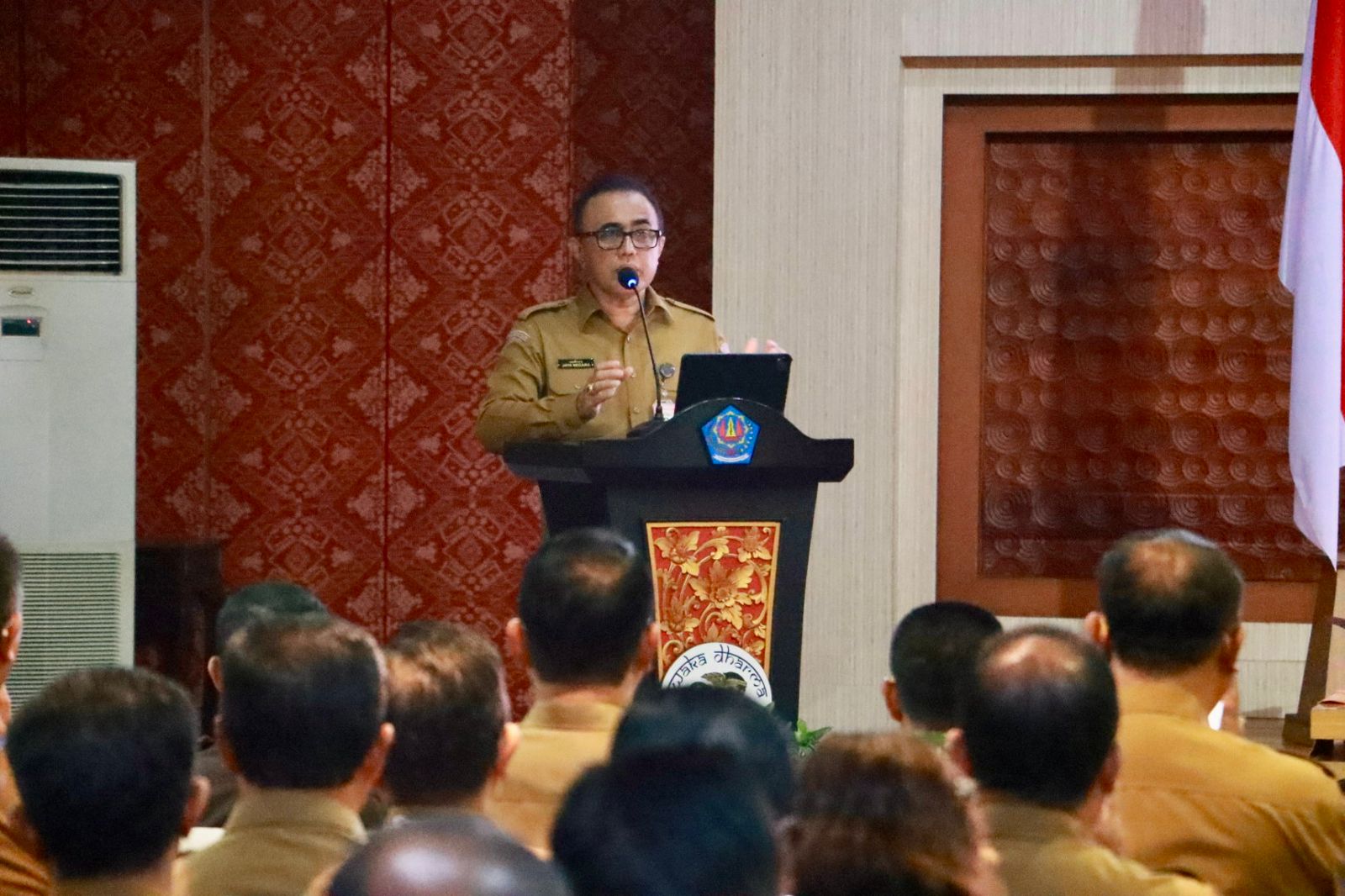 Walikota Denpasar Jaya Negara dan Gubernur Bali Wayan Koster Ajak Kepala Desa dan Lurah se-Kota Denpasar Percepat Pengelolaan Sampah Berbasis Sumber