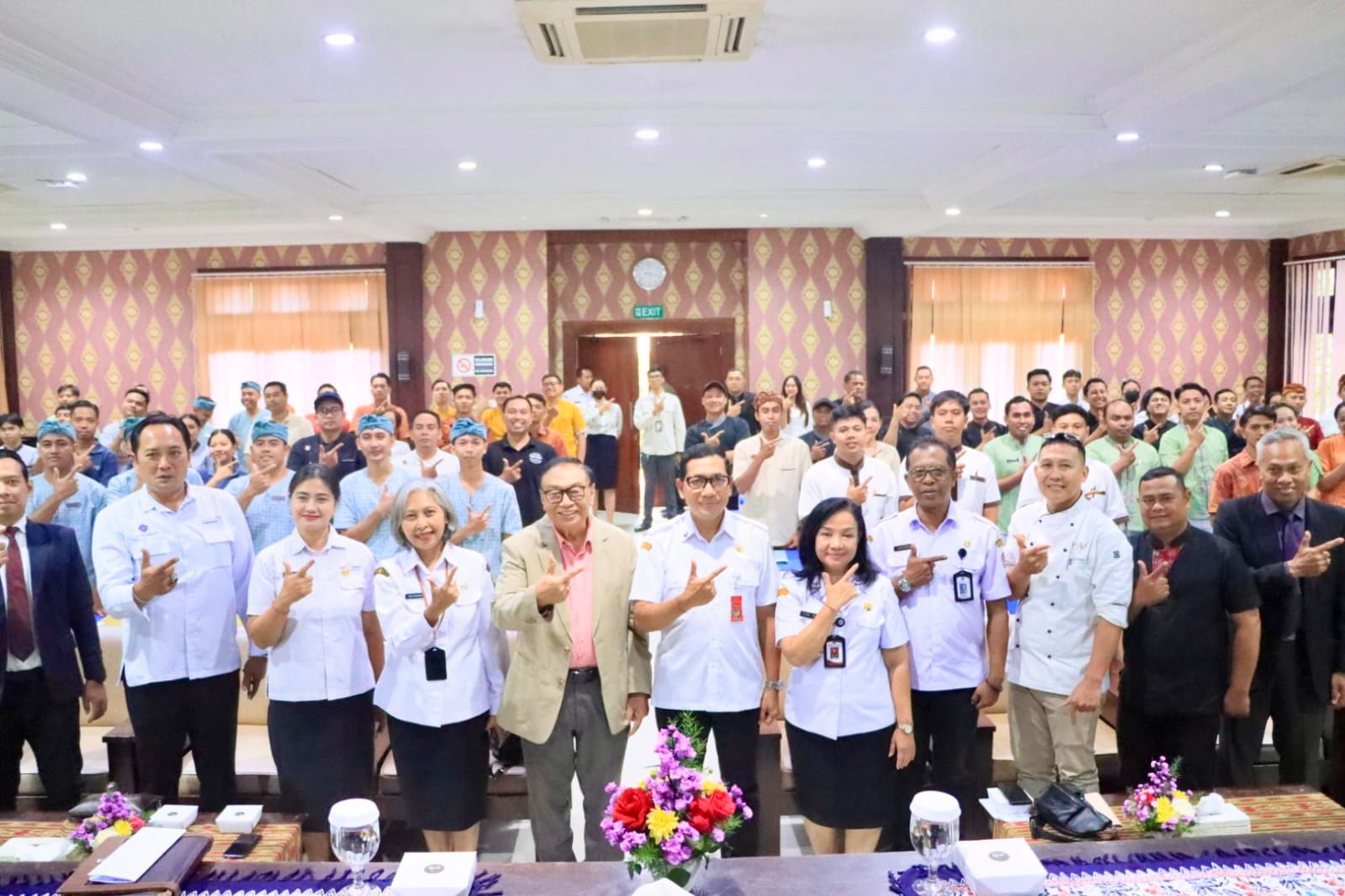 Dibuka Sekda Eddy Mulya, Dispar Denpasar Libatkan 170 Tenaga Kerja Hotel dan Restoran Ikuti Sertifikasi Kompetensi