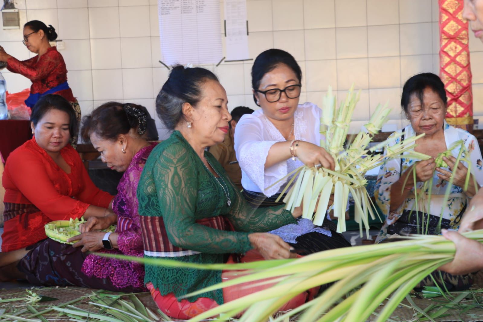 Ketua WHDI Ny. Antari Jaya Negara Buka Pelatihan Banten Dorong Ruang Belajar dan Berbagi Antar Generasi