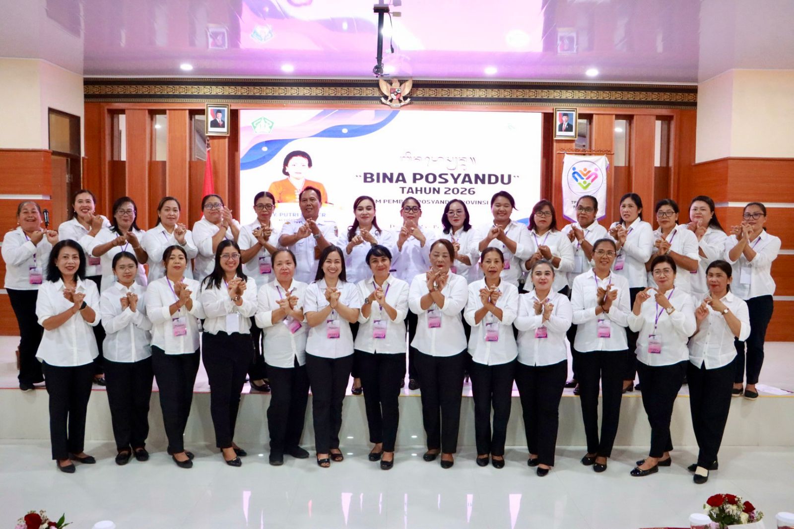 Sekretaris 1 TP. Posyandu Ny. Ayu Kristi Arya Wibawa hadiri Penutupan Bina Posyandu 6 SPM Provinsi Bali