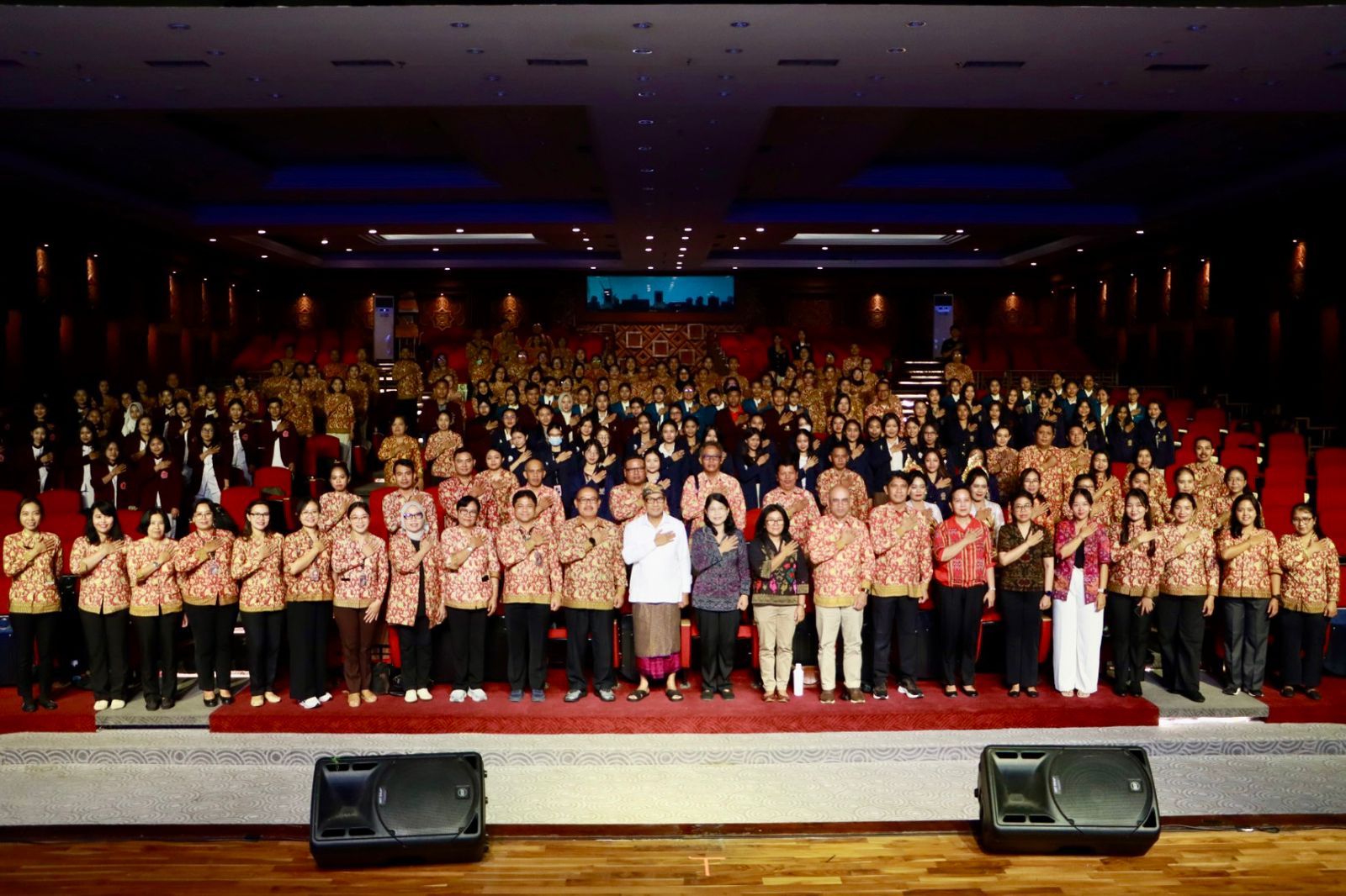 Sekda Eddy Mulya Hadiri Puncak International Nurses Day Tahun 2026 Kota Denpasar