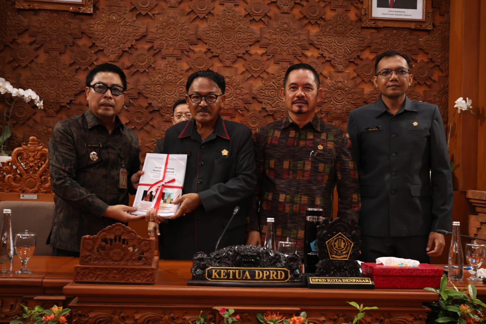 Pembukaan Sidang Paripurna DPRD Kota Denpasar, Wawali Arya Wibawa Usulkan 3 Ranperda 