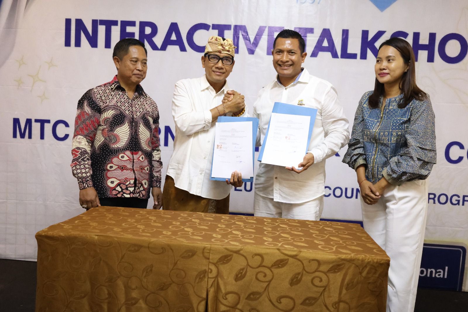  Sekda Denpasar Buka Interactive Talkshow, PGRI Bali dan MTC International   Jalin Kerja Sama Tingkatkan SDM Berwawasan Global